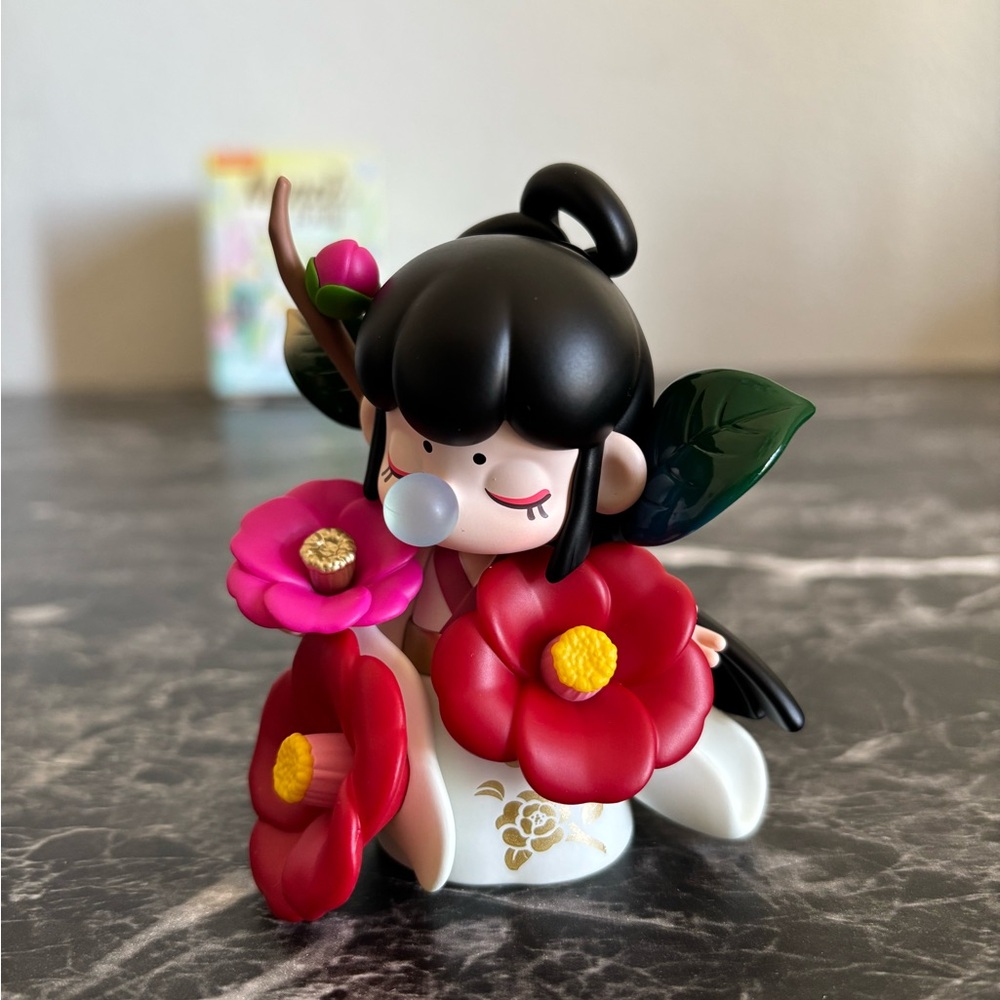 Nanci Flower Stories Series Figurine - Confirmed Camellia